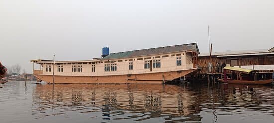 Dal Lake